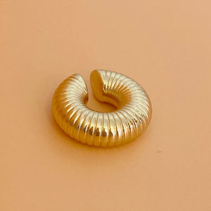 Earcuff oruga