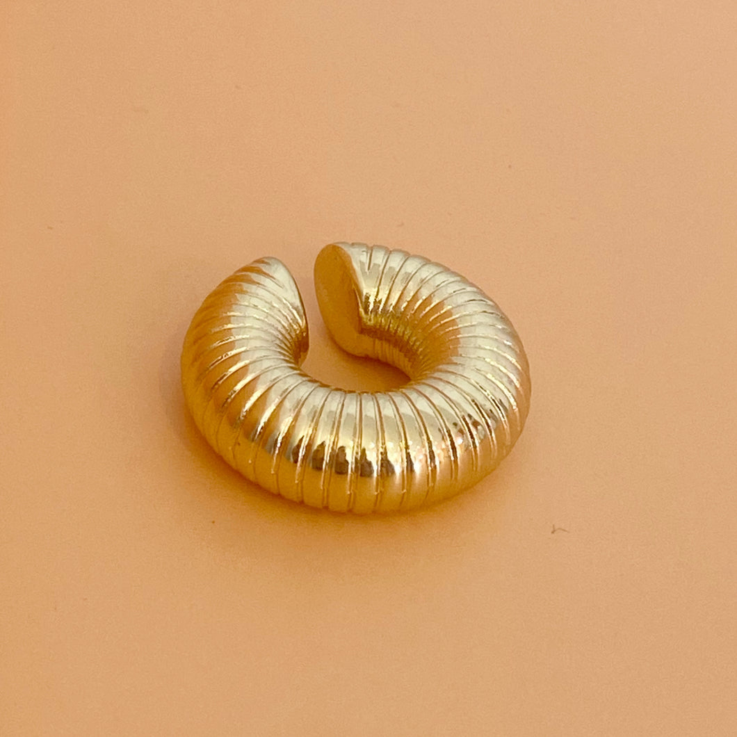 Earcuff oruga