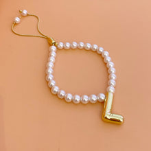 Cargar imagen en el visor de la galería, Pulsera Perlas Inicial Chunky
