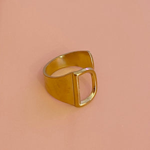 Anillo Dorado Inicial Slim