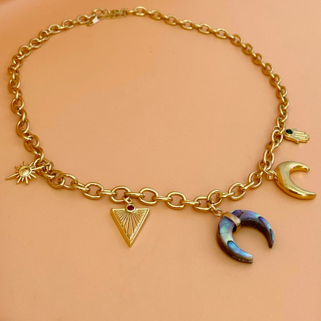 Collar Multicharms luna abulon