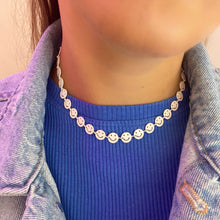 Cargar imagen en el visor de la galería, Choker metal caritas
